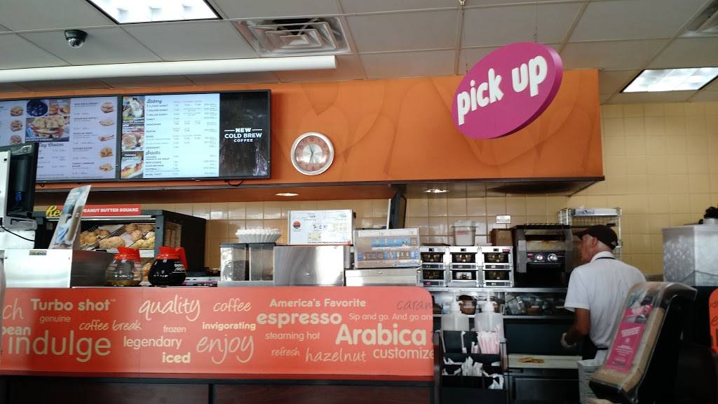 Dunkin | bakery | 1911 S Federal Hwy, Delray Beach, FL 33483, USA | 5612432628 OR +1 561-243-2628