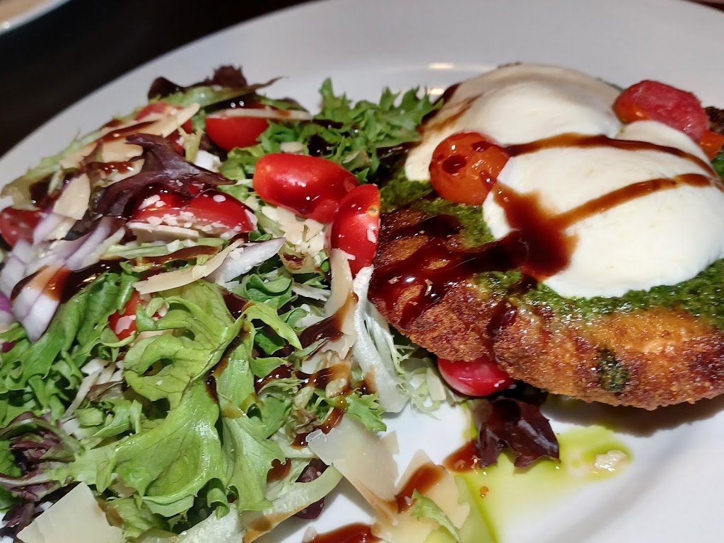 110 Grill | restaurant | 200 Exchange St, Malden, MA 02148, USA | 7816052172 OR +1 781-605-2172