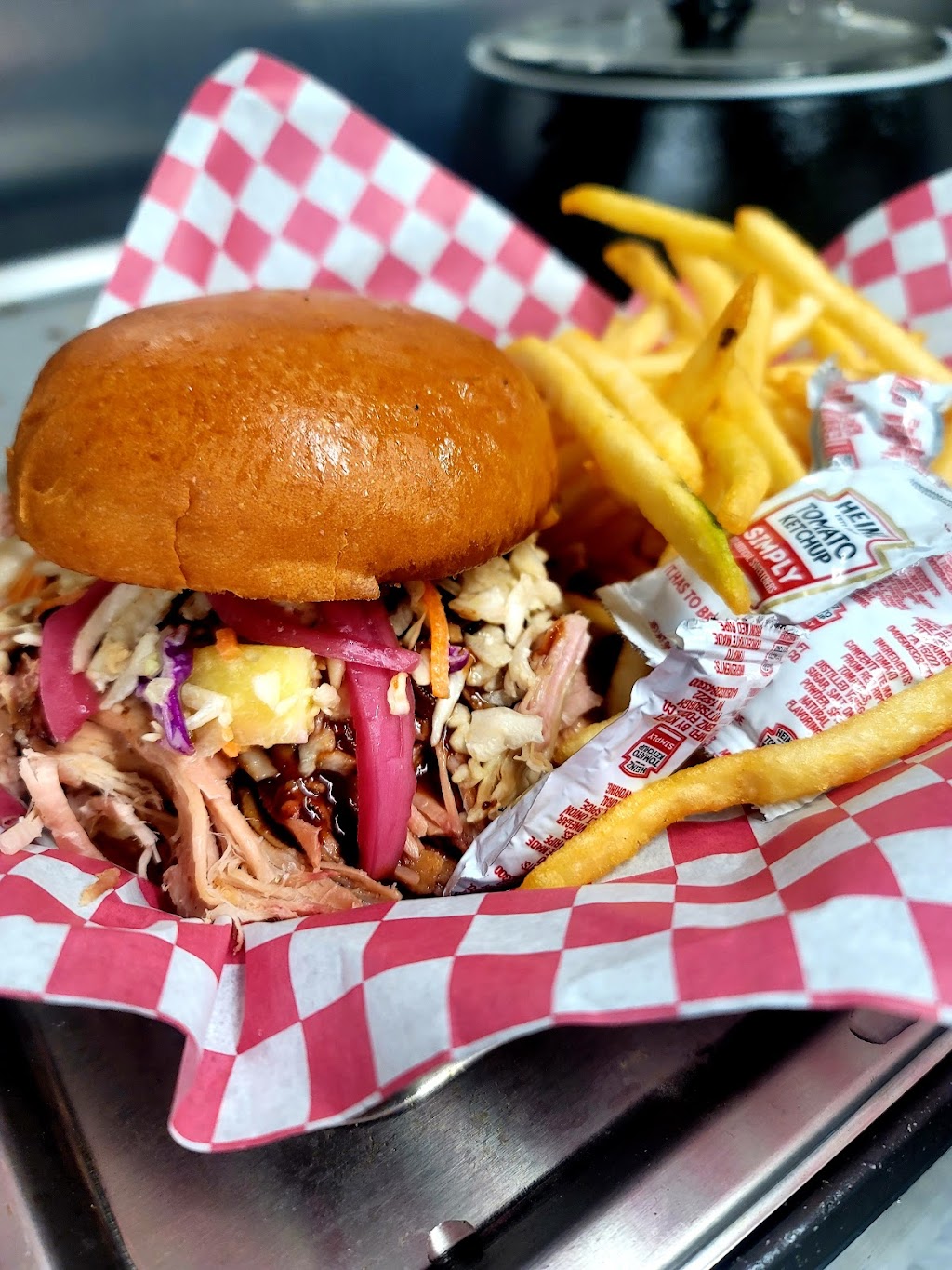 Smoke: A Colorado BBQ Joint | restaurant | 511 Zerex St unit 103, Fraser, CO 80442, USA | 8107061974 OR +1 810-706-1974