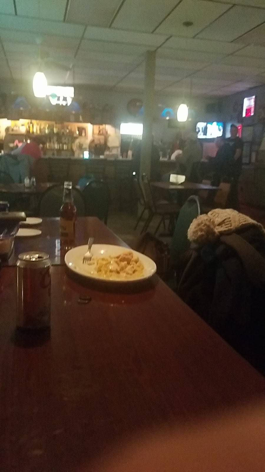 Sandis Bar & Gril Llc | restaurant | 3112 E 1961st Rd, Ottawa, IL 61350, USA | 8154319464 OR +1 815-431-9464