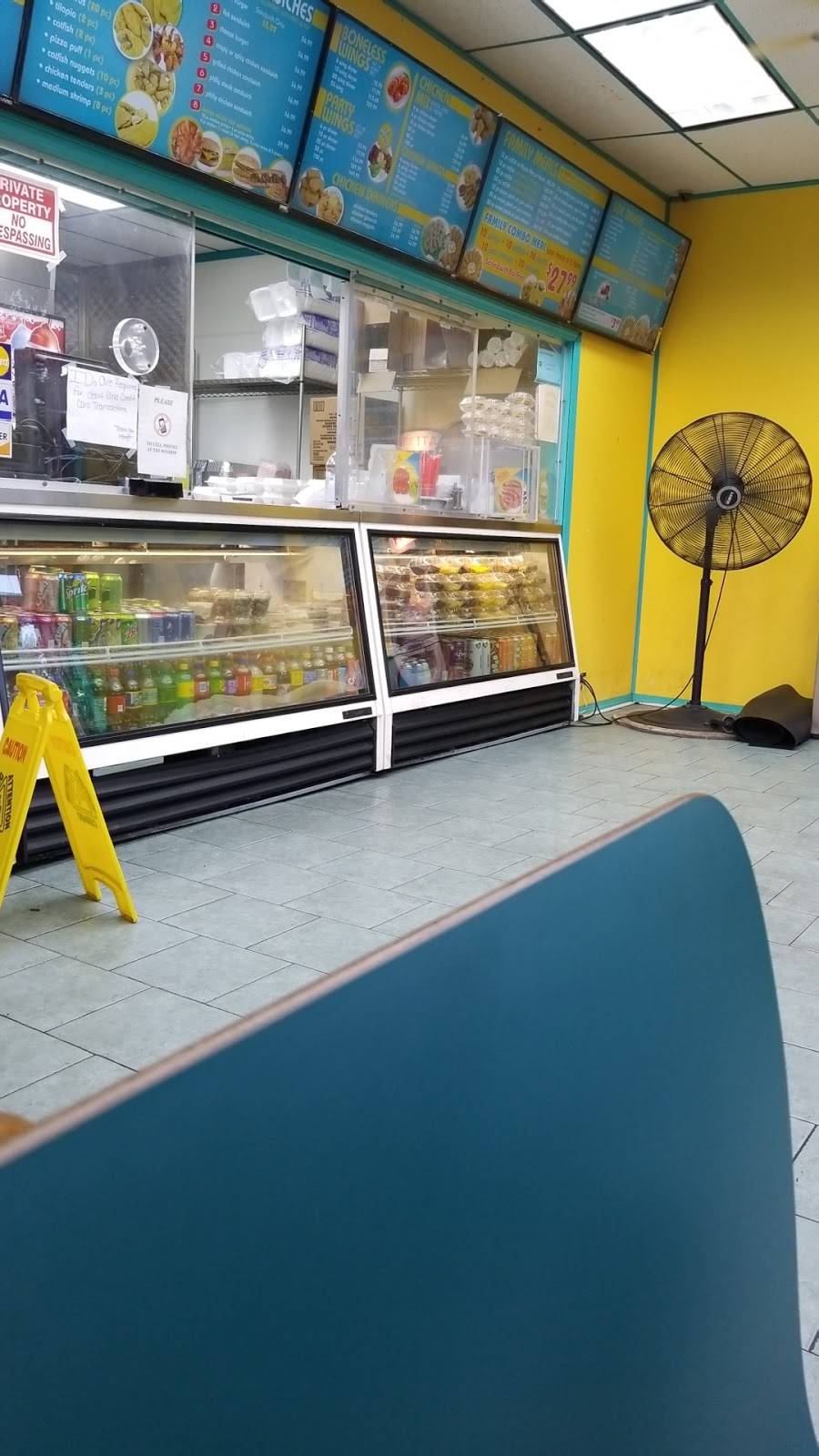 Sharks Fish & Chicken | restaurant | 100 E 79th St, Chicago, IL 60619, USA | 7734874000 OR +1 773-487-4000