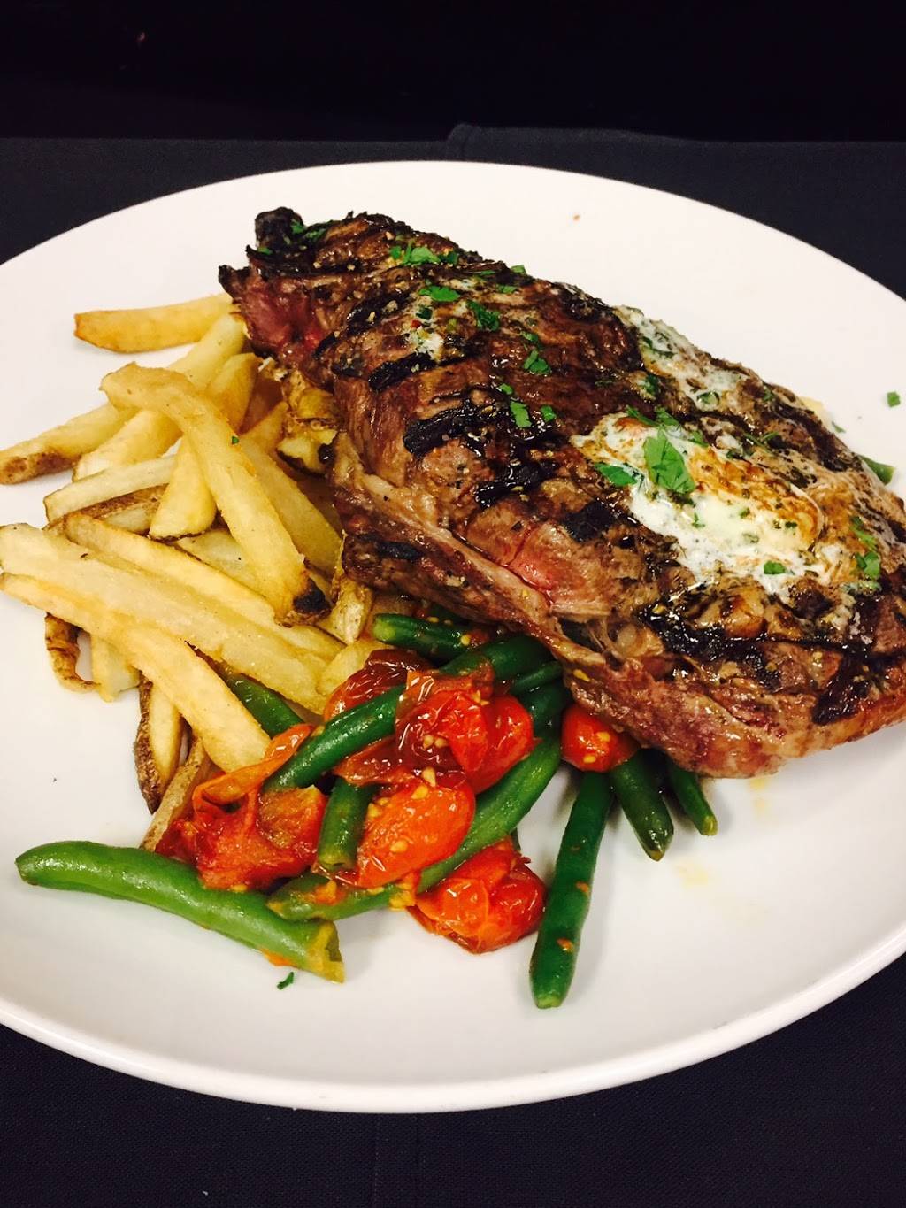 Bell Ranch Steakhouse | restaurant | 801 University Dr E, College Station, TX 77840, USA | 9796944929 OR +1 979-694-4929