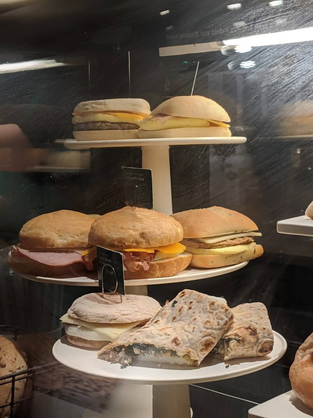 Starbucks | cafe | 5883 Harbour View Blvd, Suffolk, VA 23435, USA | 7574831210 OR +1 757-483-1210