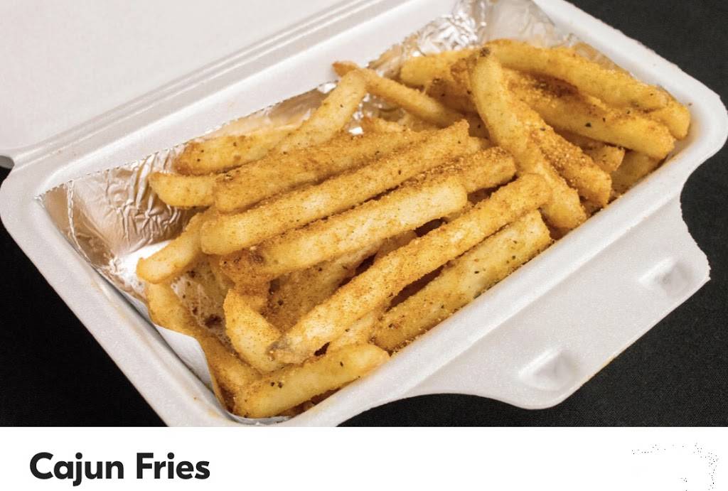 Wing Snob | restaurant | 28408 Five Mile Road, Livonia, MI 48154, USA | 7348554129 OR +1 734-855-4129