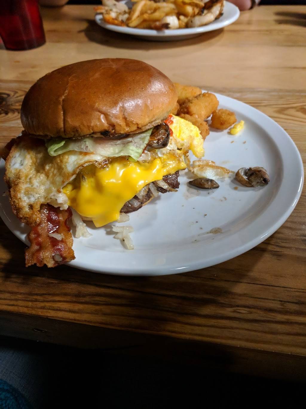 Glacier Ridge Pub & Grill | restaurant | 107 Co Rd ID, Barneveld, WI 53507, USA | 6089245555 OR +1 608-924-5555