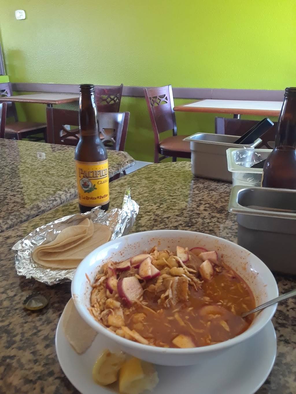 Pollos El Compa | restaurant | 21530 Bear Valley Rd, Apple Valley, CA 92308, USA | 7602408610 OR +1 760-240-8610