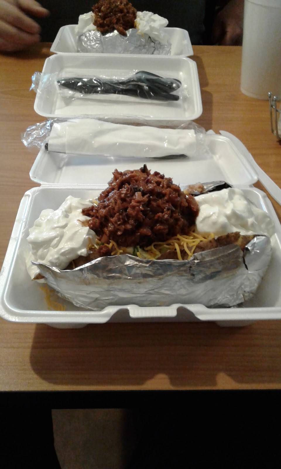 Maries Old Fashion Hamburgers | restaurant | 15229 TX-124, Beaumont, TX 77705, USA | 4097948009 OR +1 409-794-8009