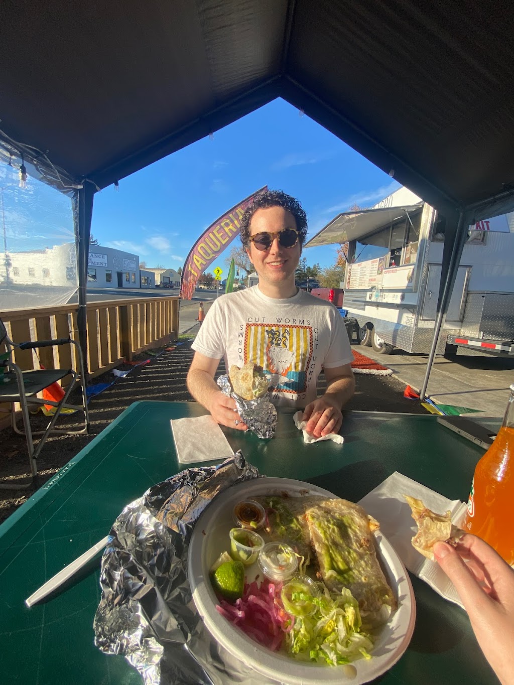 El Milagro Taco Truck | restaurant | 1212 Petaluma Hill Rd, Santa Rosa, CA 95404, USA | 7077585978 OR +1 707-758-5978