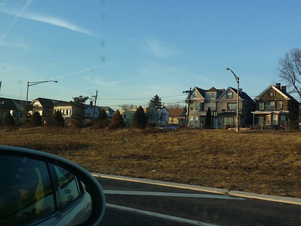 El Punto Restaurant | restaurant | 152 23rd Ave, Paterson, NJ 07513, USA | 9739255423 OR +1 973-925-5423