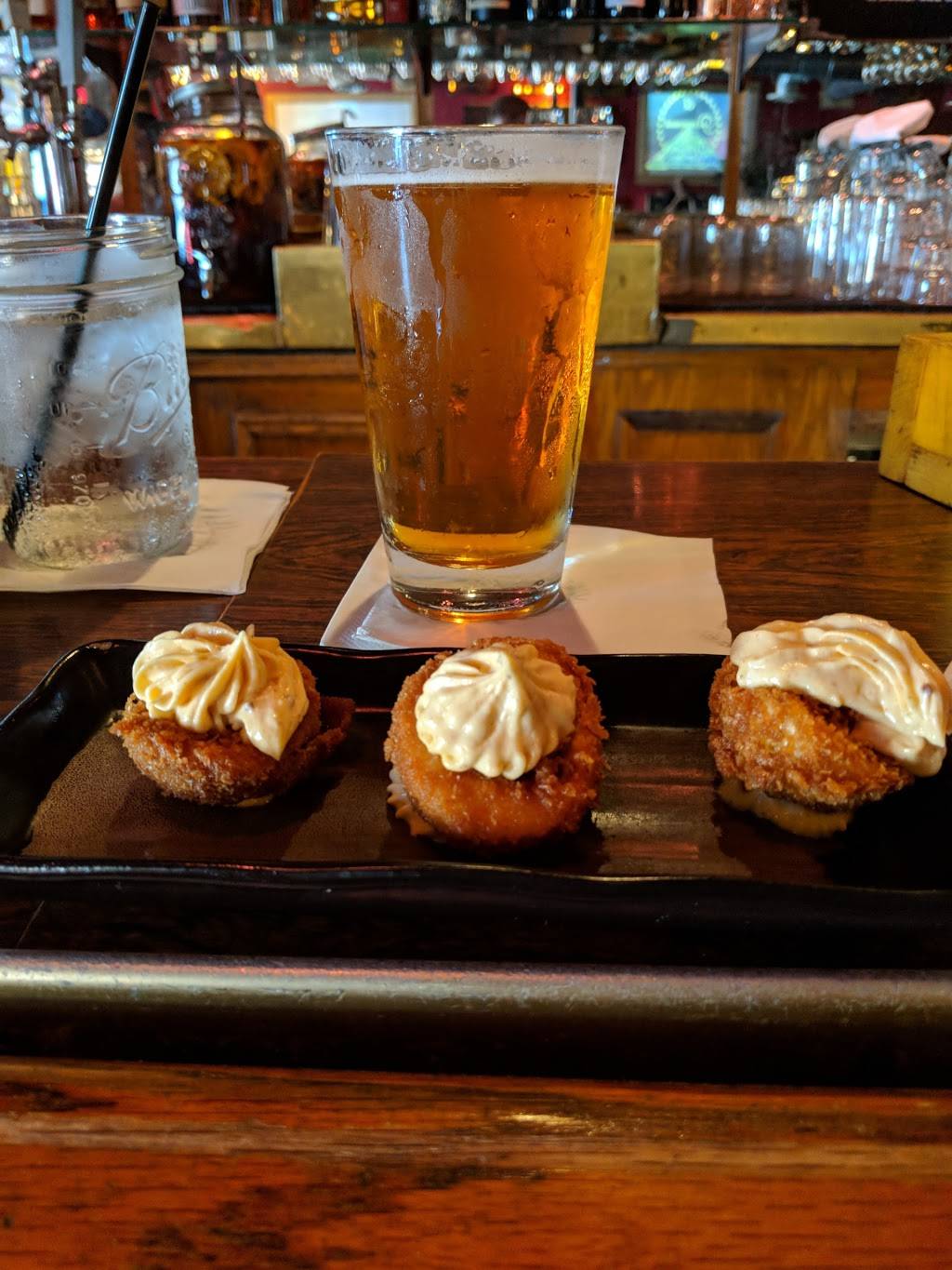 Hey 19 Public House | restaurant | 4525 Calle Mayor, Torrance, CA 90505, USA | 3103788119 OR +1 310-378-8119