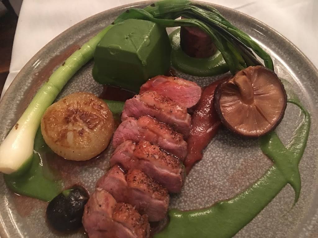 Lighthouse Grill | restaurant | 131 N Water St, Edgartown, MA 02539, USA | 5086273761 OR +1 508-627-3761