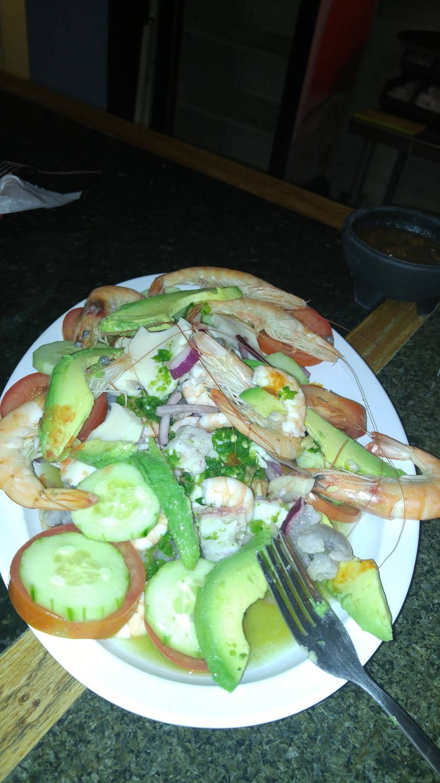 Mariscos Los Primos | restaurant | 821 S State College Blvd, Anaheim, CA 92806, USA | 7148170838 OR +1 714-817-0838