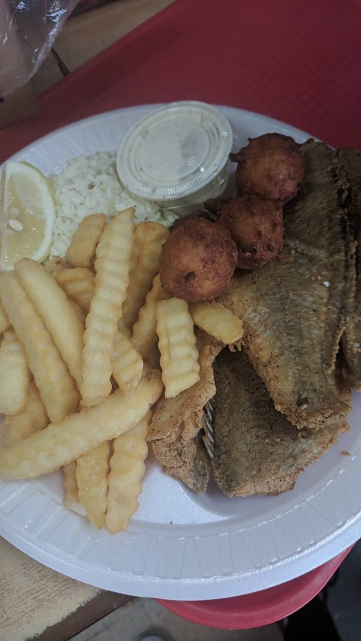 York Crossing Restaurant | restaurant | 2301 Westinghouse Blvd # 8, Charlotte, NC 28273, USA | 7045885444 OR +1 704-588-5444