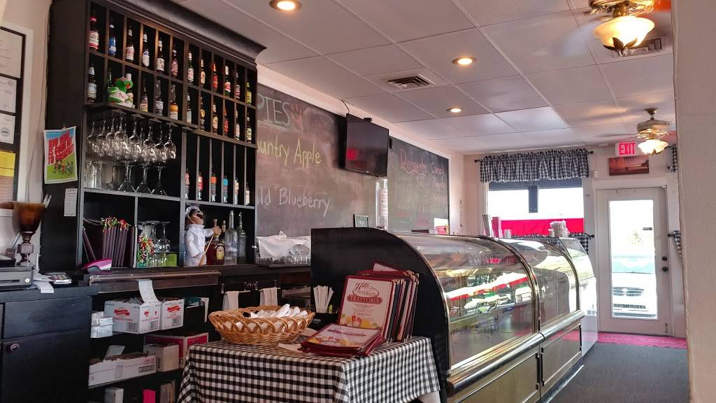 The Hills Pizza & Desserts | restaurant | 16726 E El Pueblo Blvd, Fountain Hills, AZ 85268, USA | 4808166656 OR +1 480-816-6656