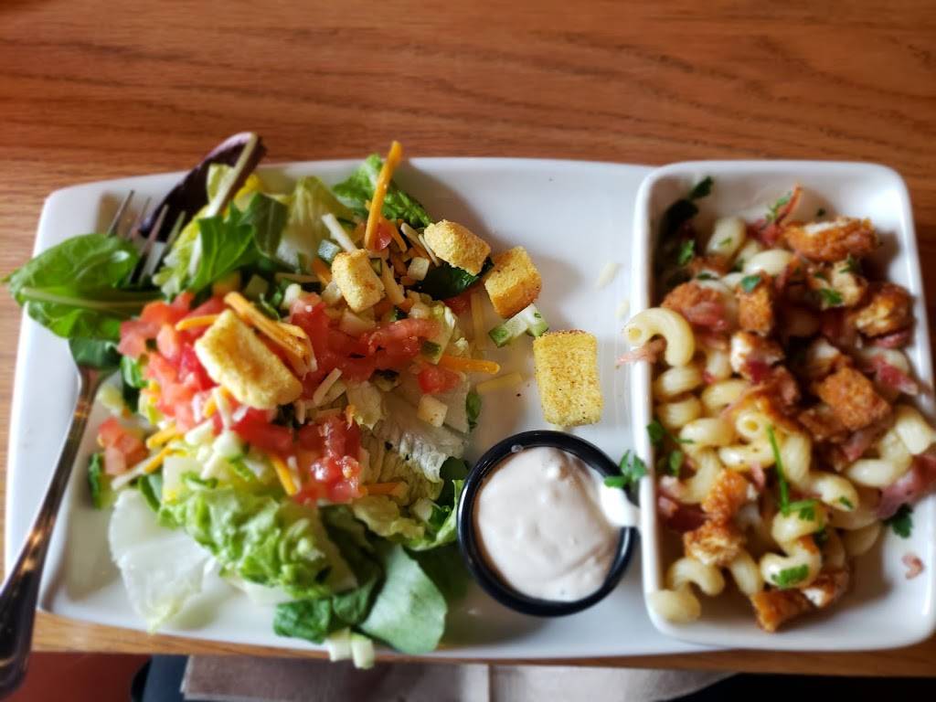Applebees Grill + Bar | restaurant | 725 E Little Creek Rd, Norfolk, VA 23518, USA | 7576441477 OR +1 757-644-1477