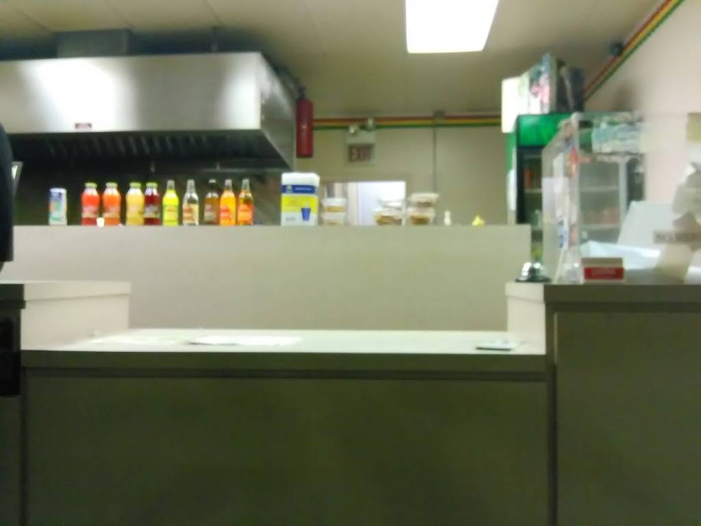 Jamaican Grill | restaurant | 5241 W Chicago Ave, Oak Park, IL 60302, USA | 7086609840 OR +1 708-660-9840