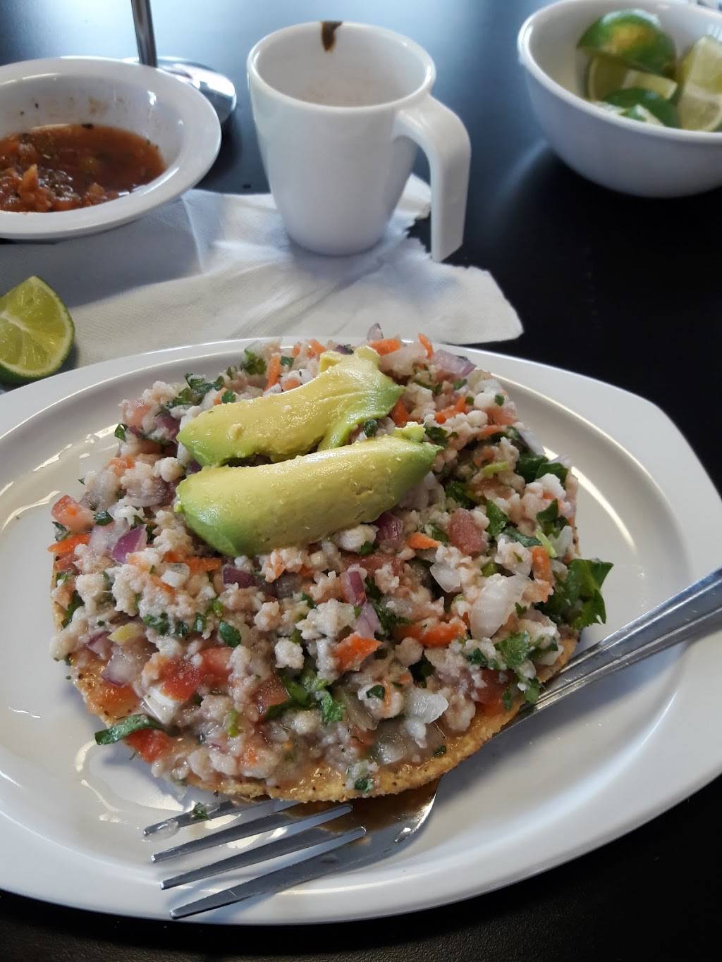 Mariscos Laguna Azul | restaurant | 1635 E 4th St, Ontario, CA 91764, USA | 9093959494 OR +1 909-395-9494