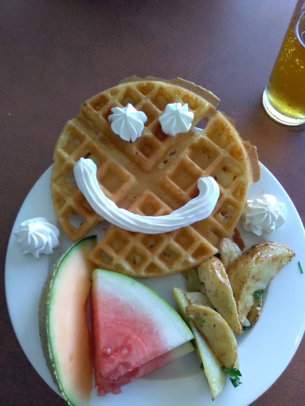 Franklin Dining Commons | restaurant | 260 Stockbridge Rd, Amherst, MA 01003, USA | 4135455373 OR +1 413-545-5373