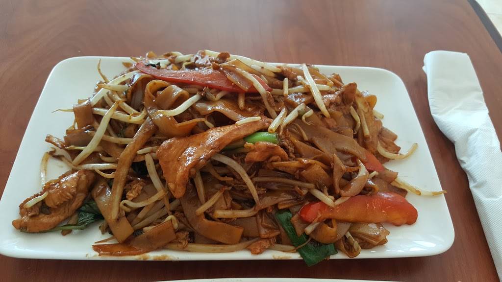 Dan Dan Asian Diner | restaurant | 4140 Walker Rd, Windsor, ON N8W 3T5, Canada | 5198000356 OR +1 519-800-0356