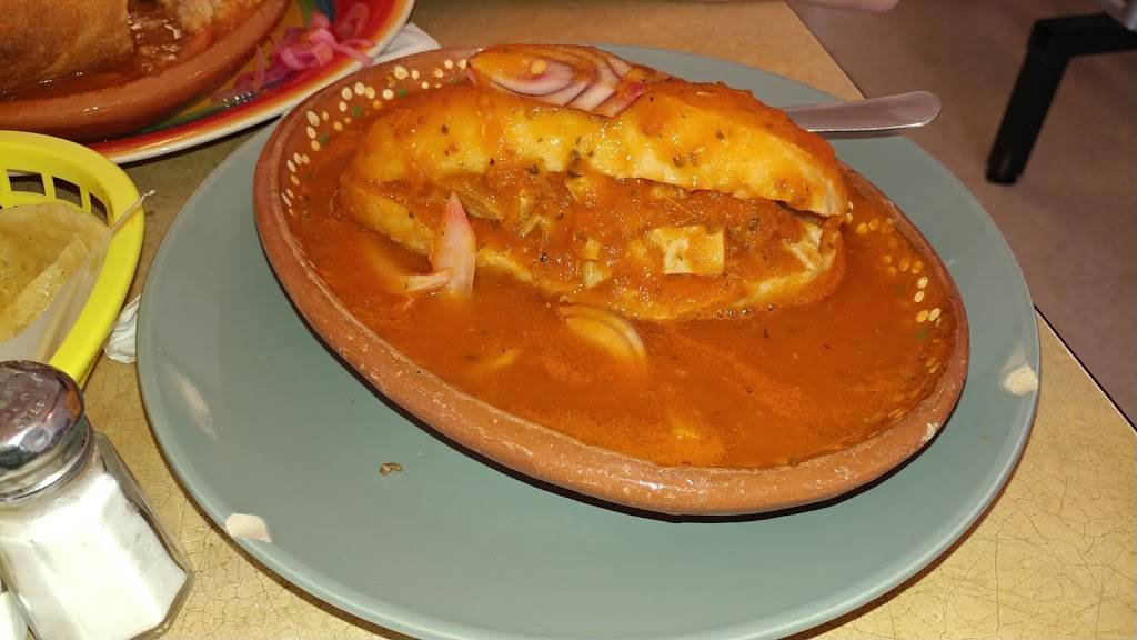 birrieria jaliscos | restaurant | 4233, 2118 N Green Bay Rd, Waukegan, IL 60087, USA | 2243999254 OR +1 224-399-9254