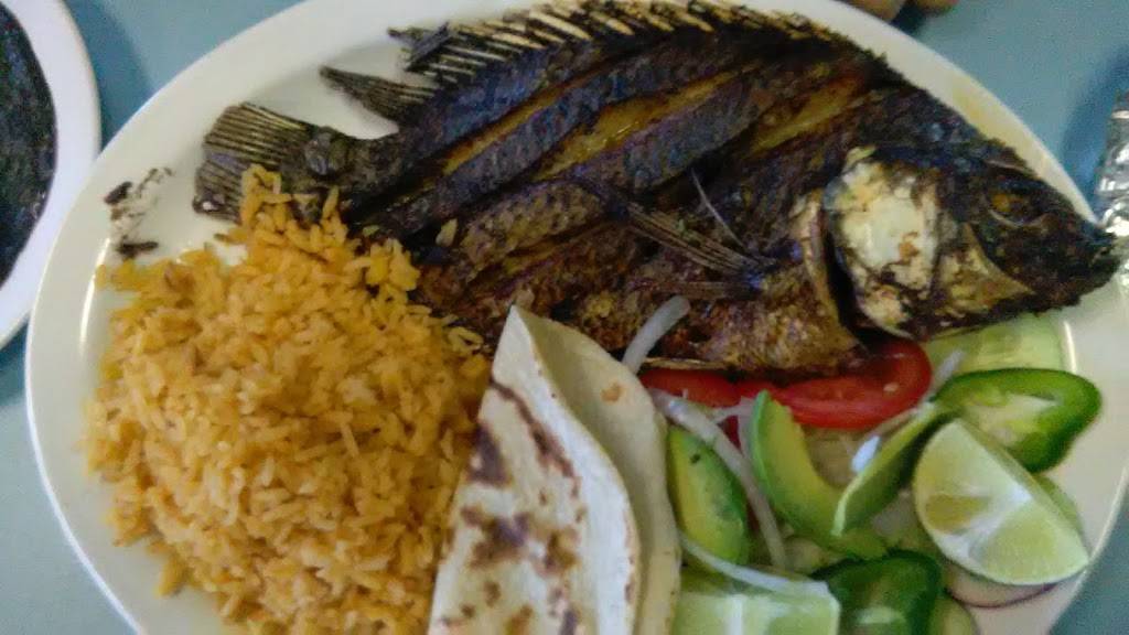 La Michoacana | restaurant | 84 Church St, Selbyville, DE 19975, USA | 3024362947 OR +1 302-436-2947