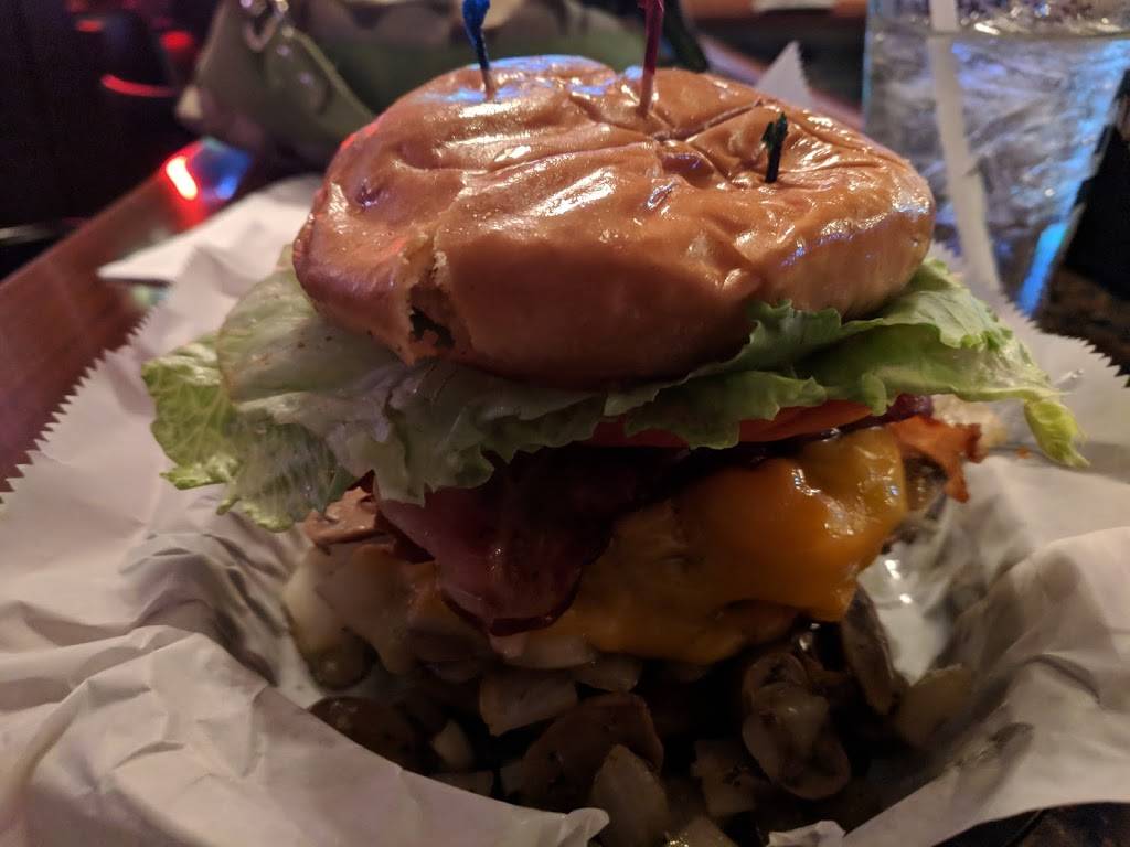 Belly Up Twice | restaurant | 7273 N Lannon Rd, Lannon, WI 53046, USA | 2623455034 OR +1 262-345-5034