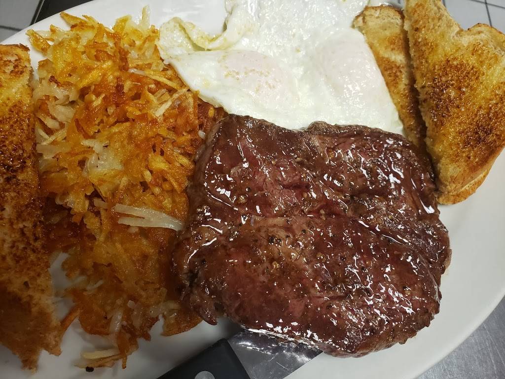 Janie’s Riverview Cafe | restaurant | 1106 W Front St, Buffalo, IA 52728, USA | 5633811555 OR +1 563-381-1555