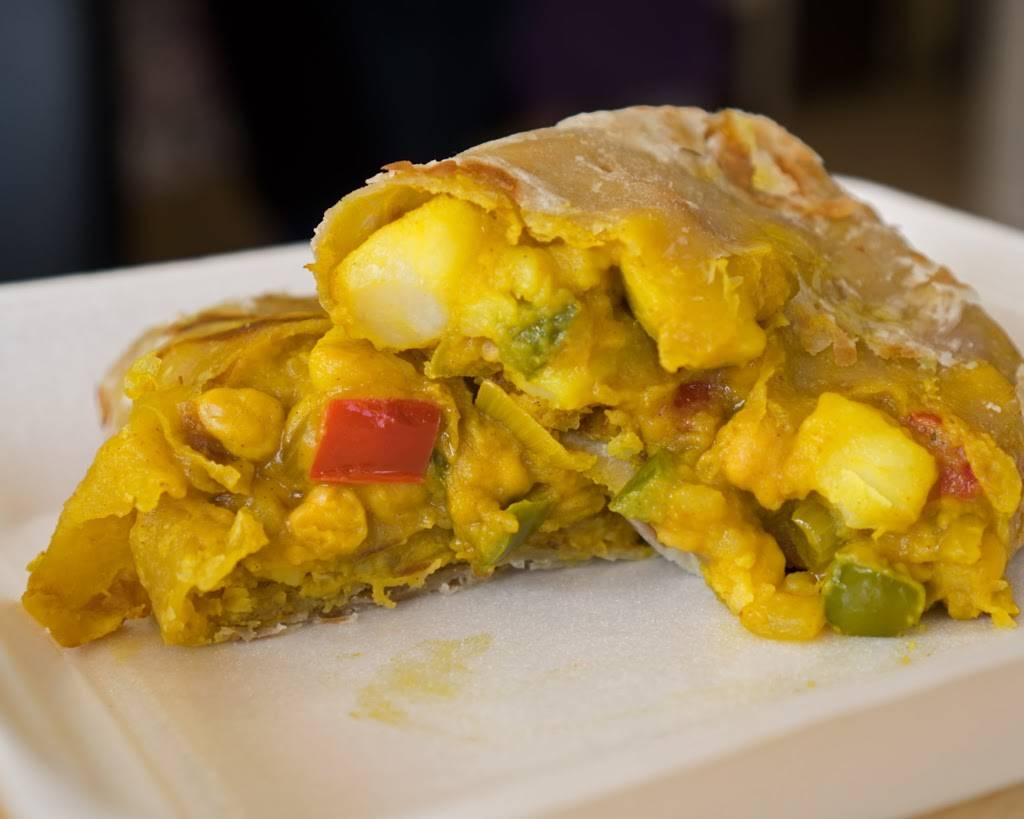 Island Soul - Formally called Maggie & Dellas Caribbean America | restaurant | 413A Eagle Ave, West Hempstead, NY 11552, USA | 5167505959 OR +1 516-750-5959