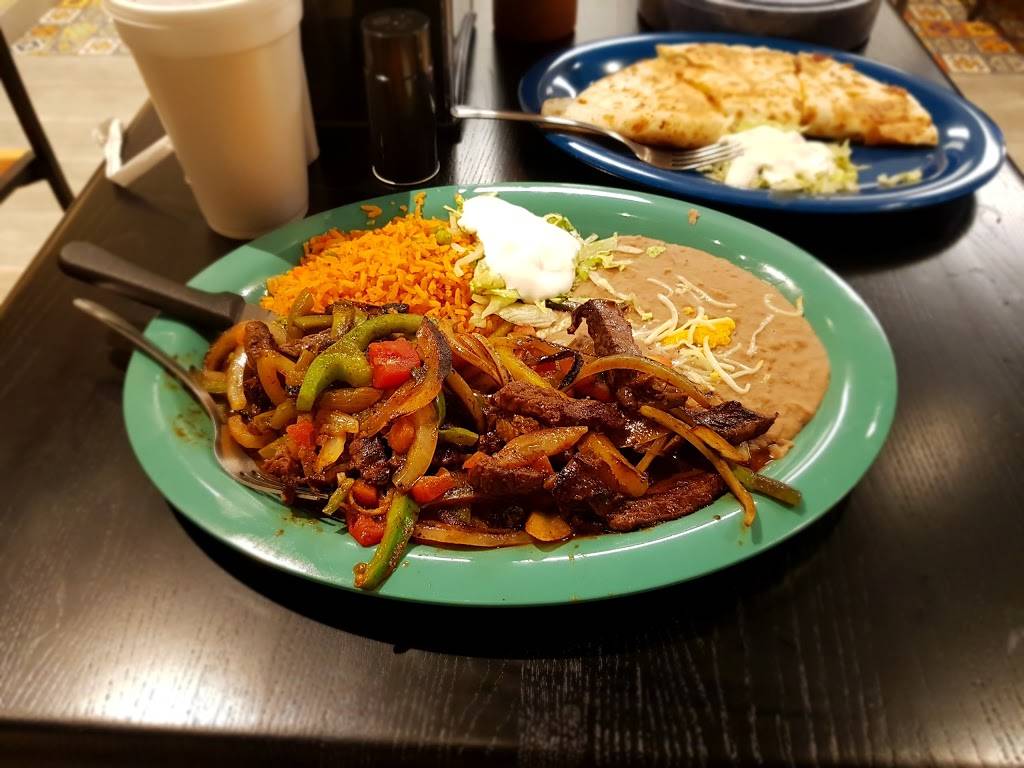 Burrito Express | restaurant | 220 Hawthorn Village Commons, Vernon Hills, IL 60061, USA | 2244244649 OR +1 224-424-4649