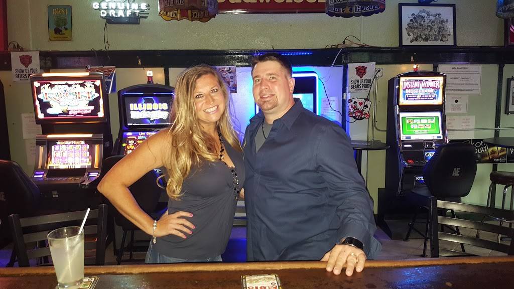 Chesters Tavern and Orsis Pizza | restaurant | 6255 S Archer Rd, Summit, IL 60501, USA | 7084581117 OR +1 708-458-1117