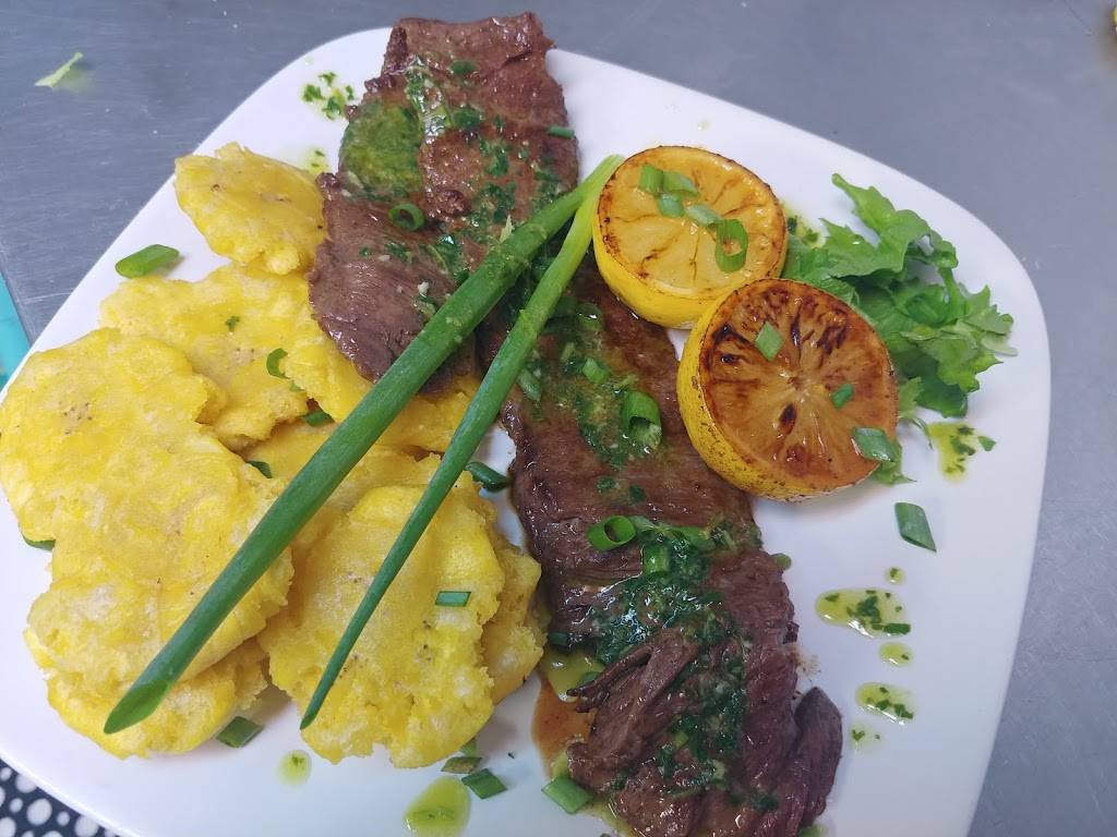 Room 1701 Restaurant Lounge | restaurant | 1701 W Waters Ave, Tampa, FL 33604, USA | 8134665886 OR +1 813-466-5886