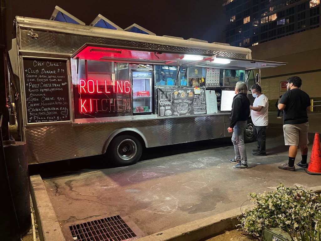 Rolling Kitchen | restaurant | 1002 Market St, San Diego, CA 92101, USA | 6196225559 OR +1 619-622-5559