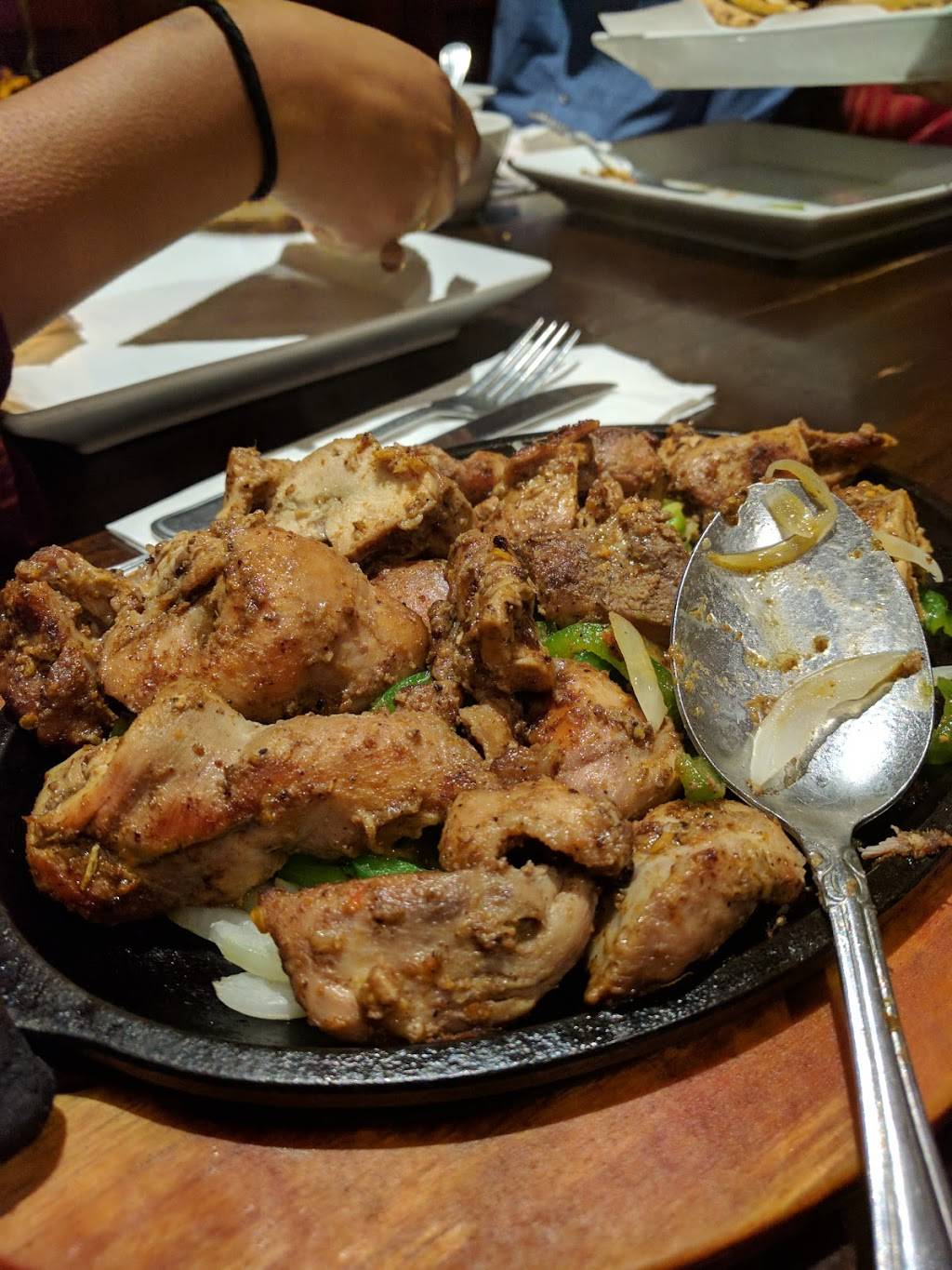 Shahi Nihari | restaurant | 541 W N Ave, Villa Park, IL 60181, USA | 6307928839 OR +1 630-792-8839