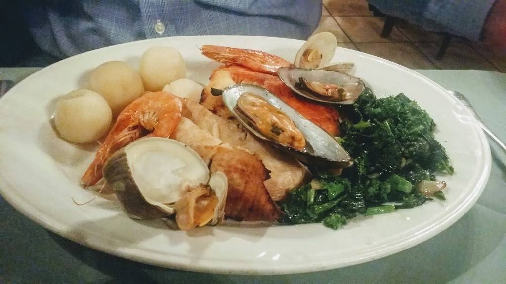 Fernandes Steak House | restaurant | 158 Fleming Ave, Newark, NJ 07105, USA | 9735894344 OR +1 973-589-4344