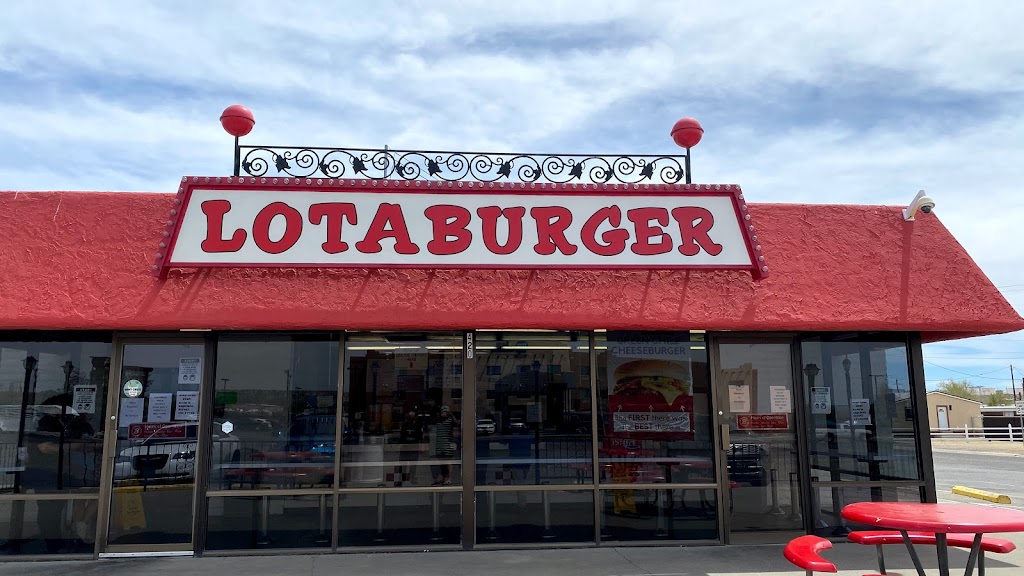 Blakes Lotaburger | restaurant | 420 S Bloomfield Blvd, Bloomfield, NM 87413, USA | 5056322442 OR +1 505-632-2442
