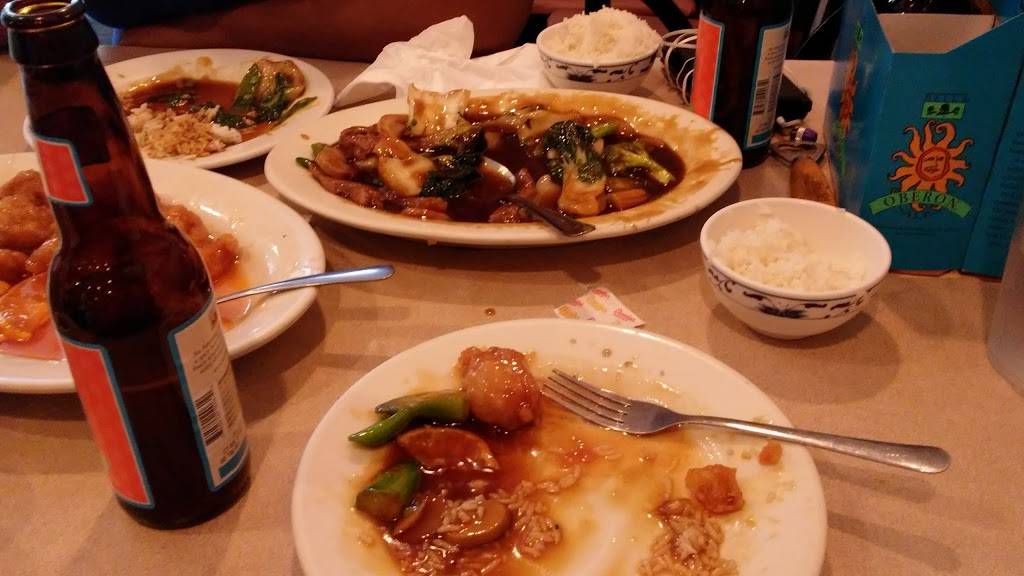 Three Happiness Restaurant | restaurant | 209 W Cermak Rd, Chicago, IL 60616, USA | 3128421964 OR +1 312-842-1964