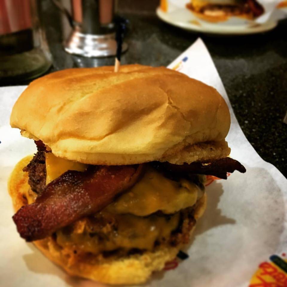 Johnny Rockets | restaurant | 6801 Hollywood Blvd Suite 325, Los Angeles, CA 90028, USA | 3234654456 OR +1 323-465-4456