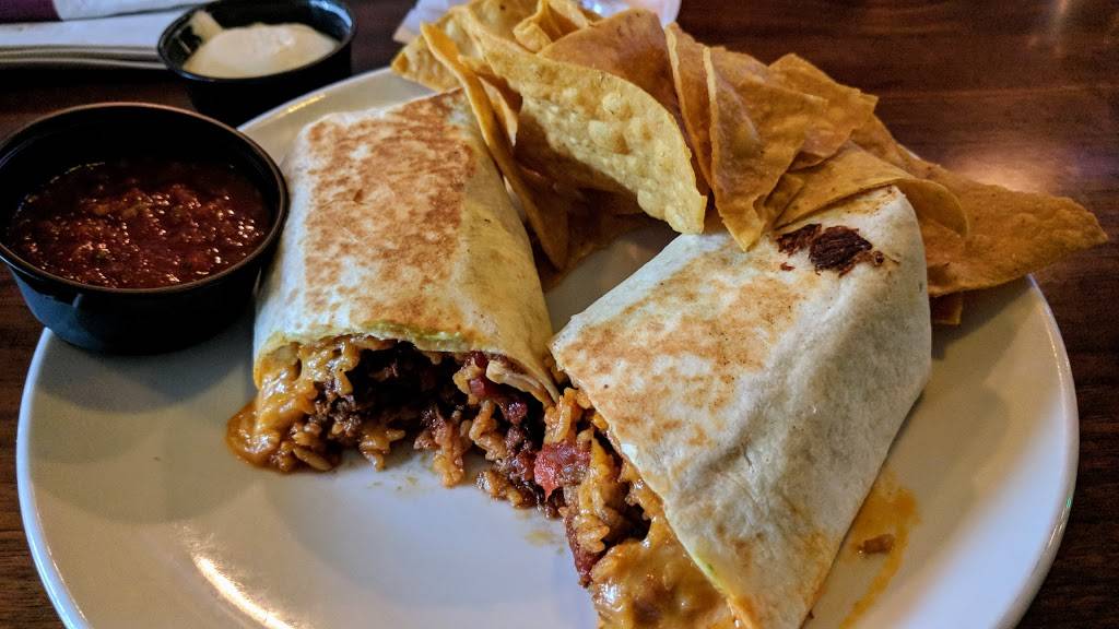 Mews Tavern | restaurant | 456 Main St, Wakefield, RI 02879, USA | 4017839370 OR +1 401-783-9370