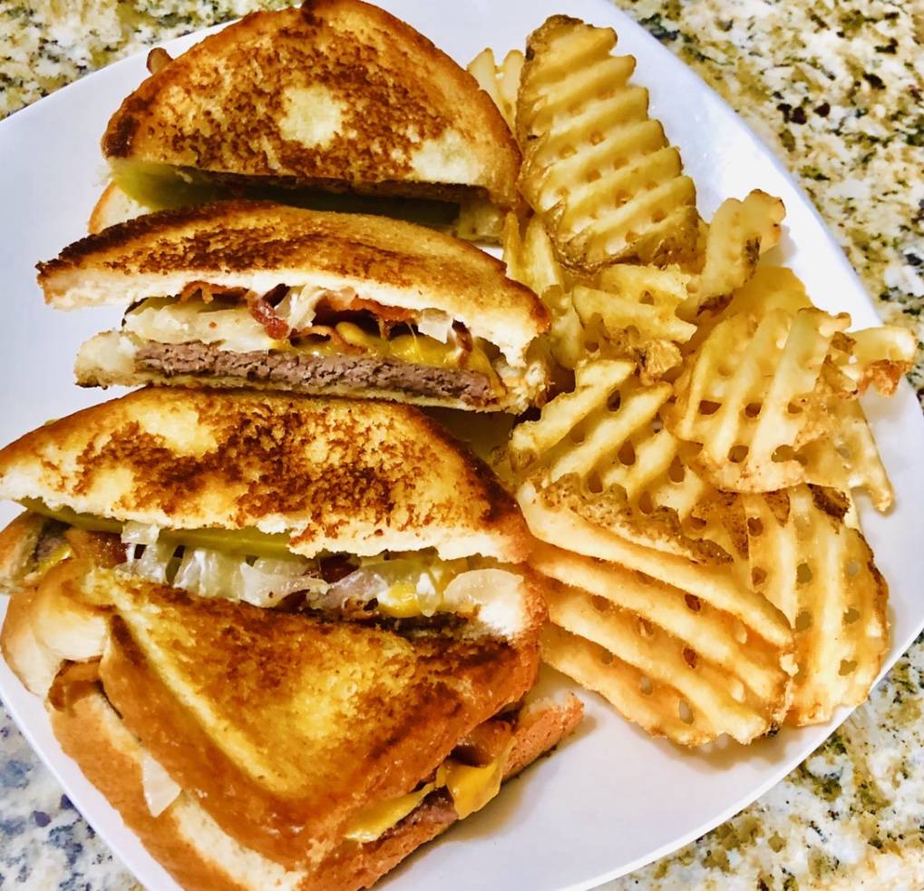 PERKINS BOYZ ON THA GRILL LLC | restaurant | Couple doors down from CONYAK Liquor, 6818 W Brown Deer Rd, Milwaukee, WI 53223, USA | 4144468666 OR +1 414-446-8666