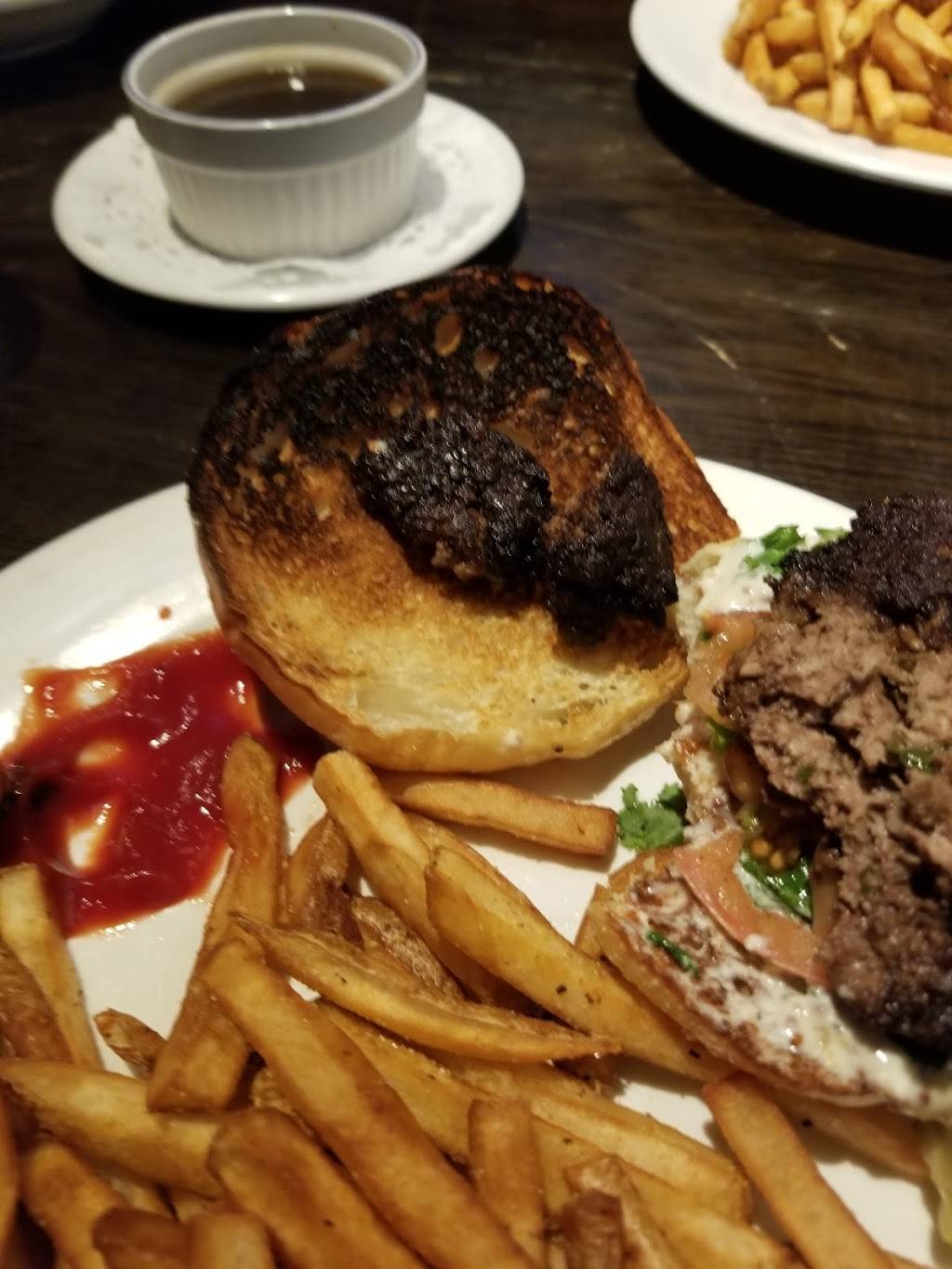 Henry VIII Ale House | restaurant | 3078 Bloor St W, Etobicoke, ON M8X 2B5, Canada | 4162371444 OR +1 416-237-1444