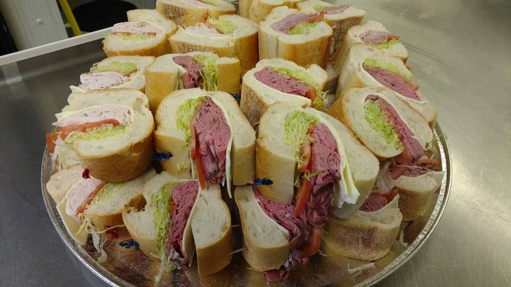 Braccos Pizza | restaurant | 7596A Beth Bath Pike, Bath, PA 18014, USA | 4842813625 OR +1 484-281-3625