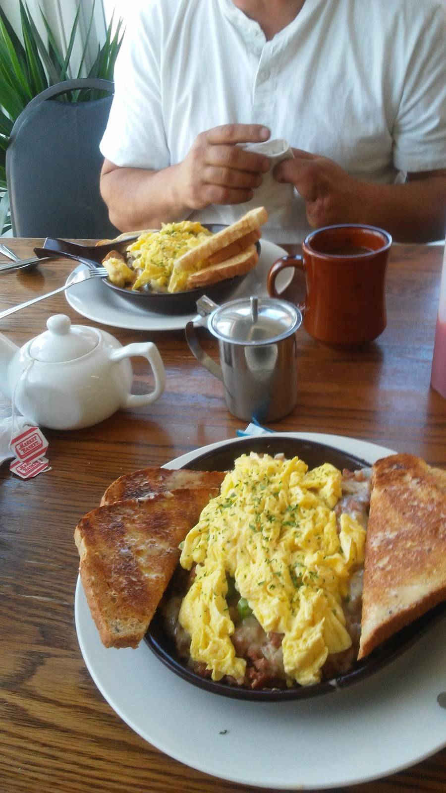 Garys Harvest Restaurant | restaurant | 35 Main St, Wilton, NH 03086, USA | 6036549969 OR +1 603-654-9969