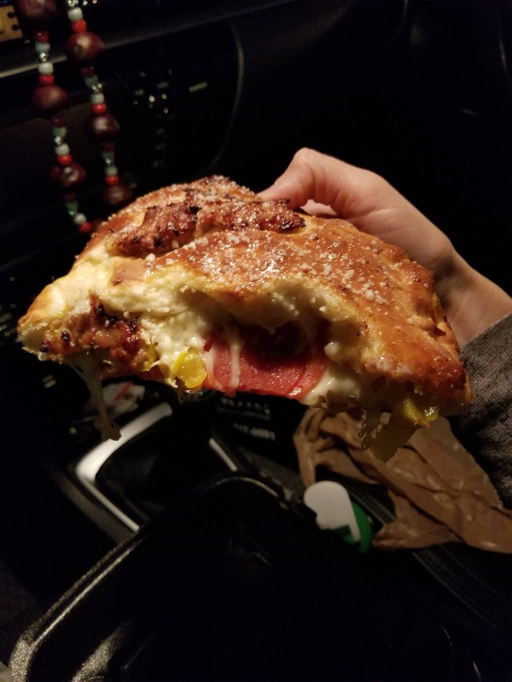 Fratellos Pizza | restaurant | 7021 W 130th St, Parma Heights, OH 44130, USA | 4408880011 OR +1 440-888-0011