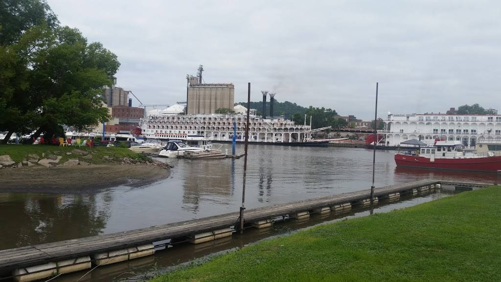 Harbor Bar | restaurant | 673 825th St, Hager City, WI 54014, USA | 7157922417 OR +1 715-792-2417