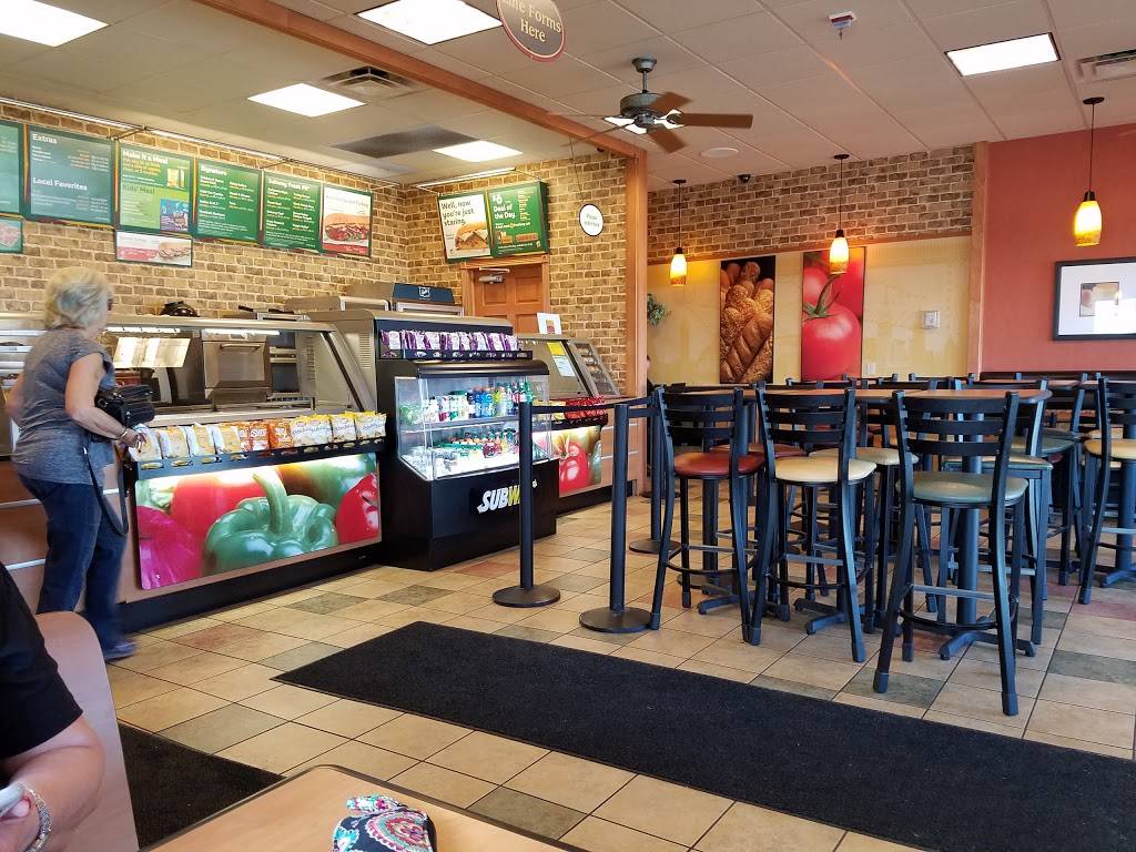 Subway | restaurant | 10231 Illinois Rd, Fort Wayne, IN 46814, USA | 2606254556 OR +1 260-625-4556