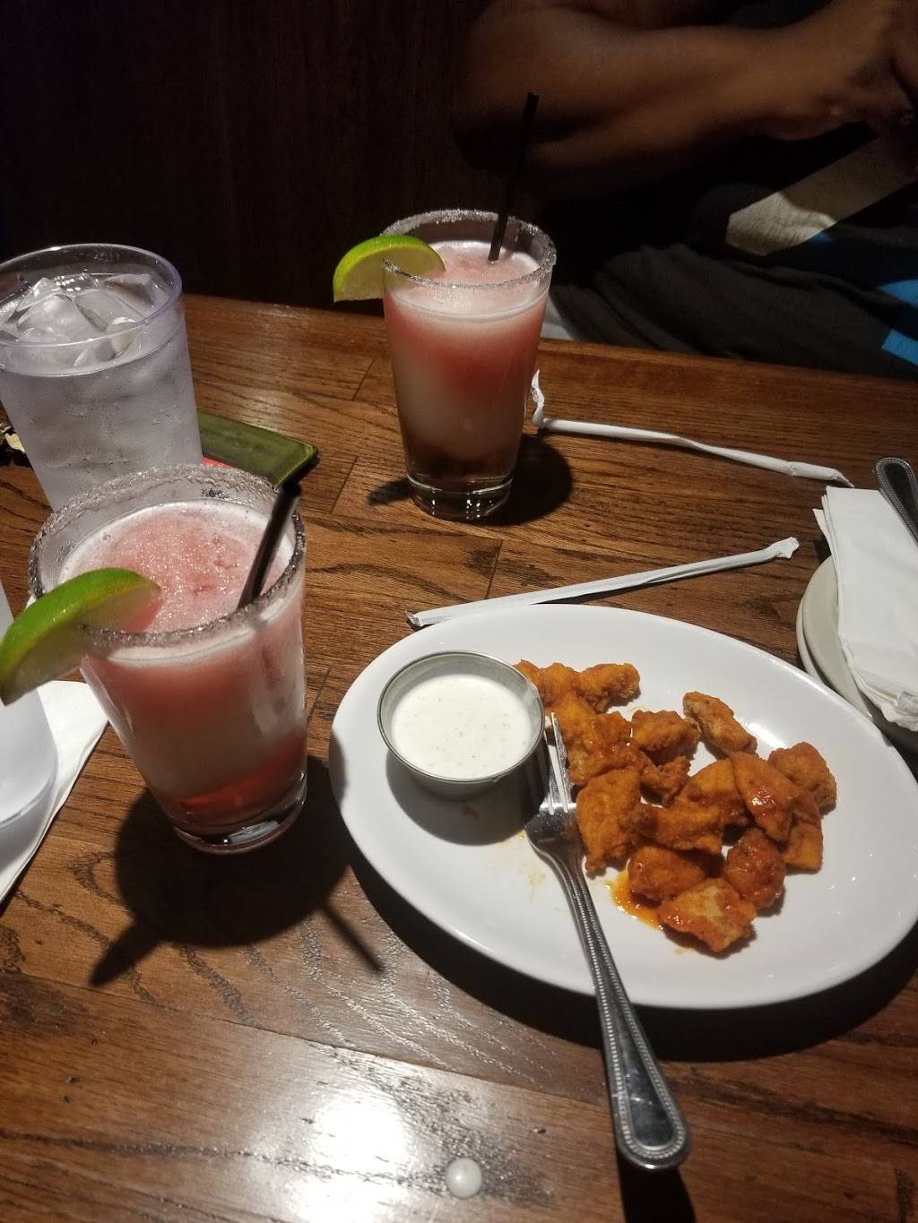 Snuffers Mesquite | restaurant | 3726 Towne Crossing Blvd, Mesquite, TX 75150, USA | 4692509130 OR +1 469-250-9130