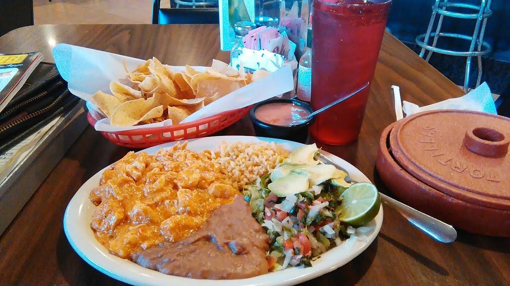 El Puerto Restaurant | restaurant | 8023 Stedman St, Houston, TX 77029, USA | 7136739183 OR +1 713-673-9183