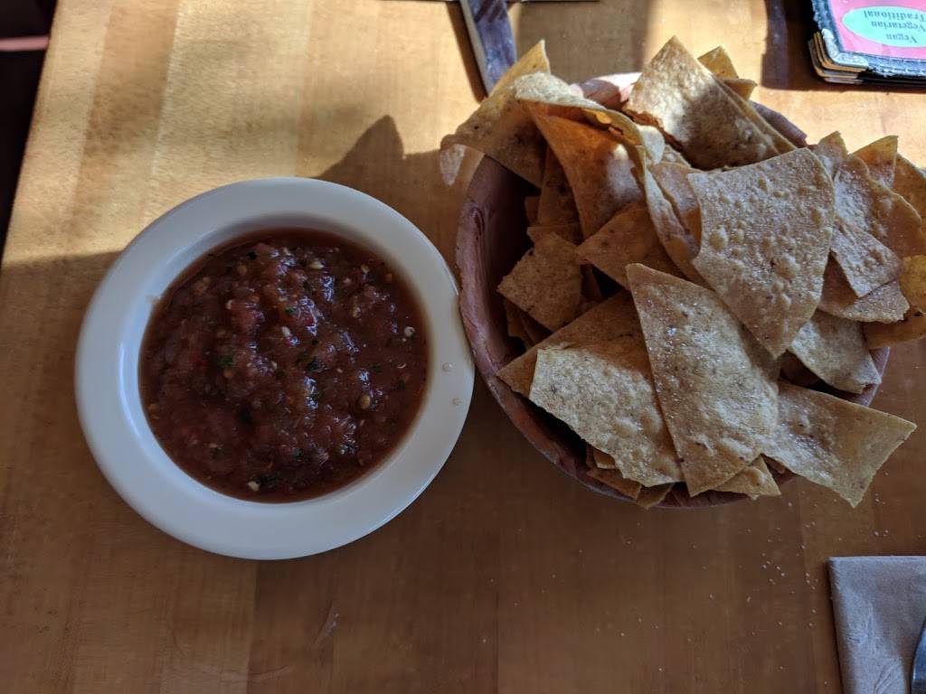 Hugos Cocina | restaurant | 1830 Sunset Cliffs Blvd, San Diego, CA 92107, USA | 6198927882 OR +1 619-892-7882