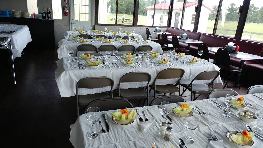 PKs Grill & Pub | restaurant | 155 Airport Dr, Raeford, NC 28376, USA | 9109046761 OR +1 910-904-6761