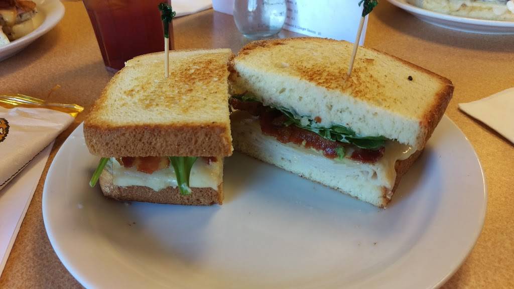 Stacks Coastal Kitchen / Stack’s Evening Eats | restaurant | 1440 Ben Sawyer Blvd #1107, Mt Pleasant, SC 29464, USA | 8433886968 OR +1 843-388-6968